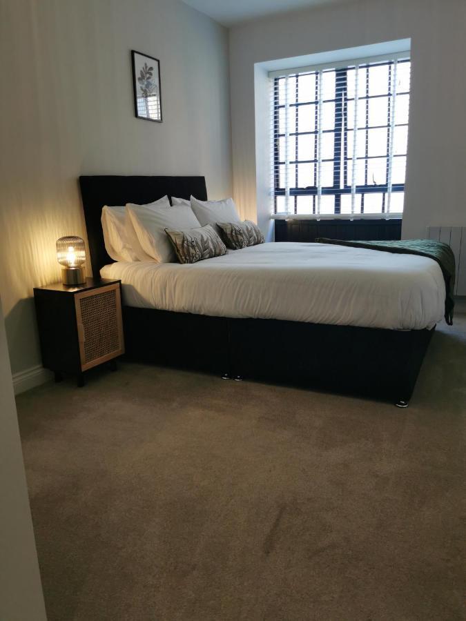 Axiom Apartment - Beautiful Stylish 2 Bed. Cheltenham Exterior photo