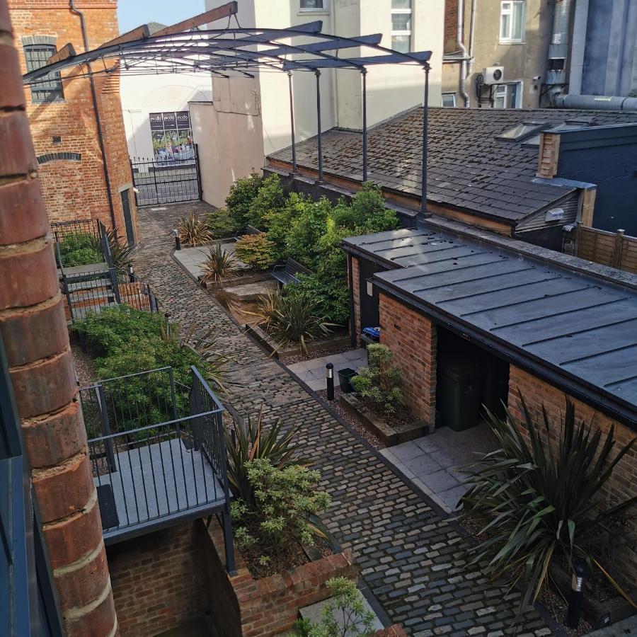Axiom Apartment - Beautiful Stylish 2 Bed. Cheltenham Exterior photo