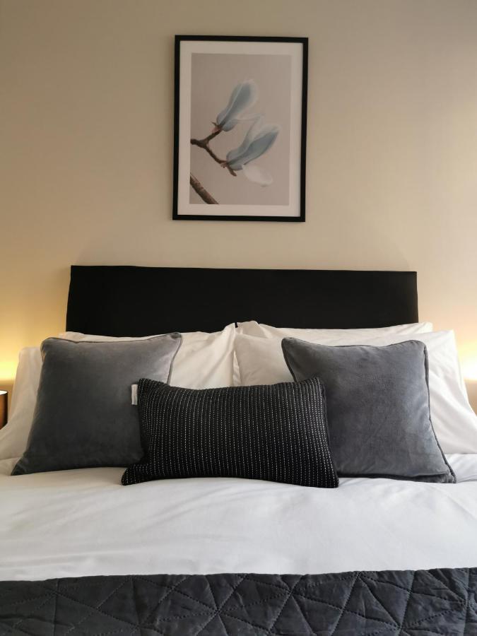 Axiom Apartment - Beautiful Stylish 2 Bed. Cheltenham Exterior photo
